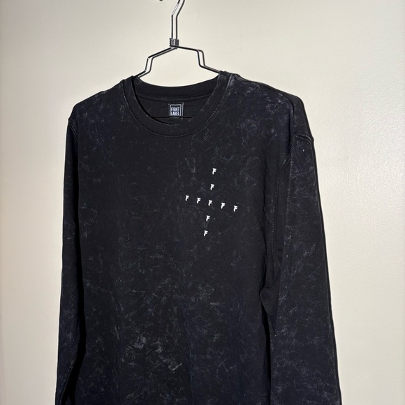 NWOT Fight Label Lightweight Sweatshirtt - Picture 4 of 9